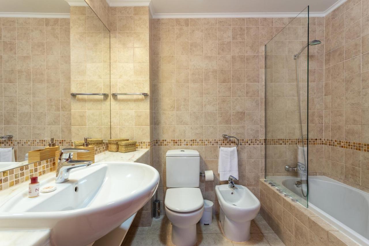 Host Wise - Bright Cozy Flats W Terrace & Pool Apartment Quarteira Exterior photo