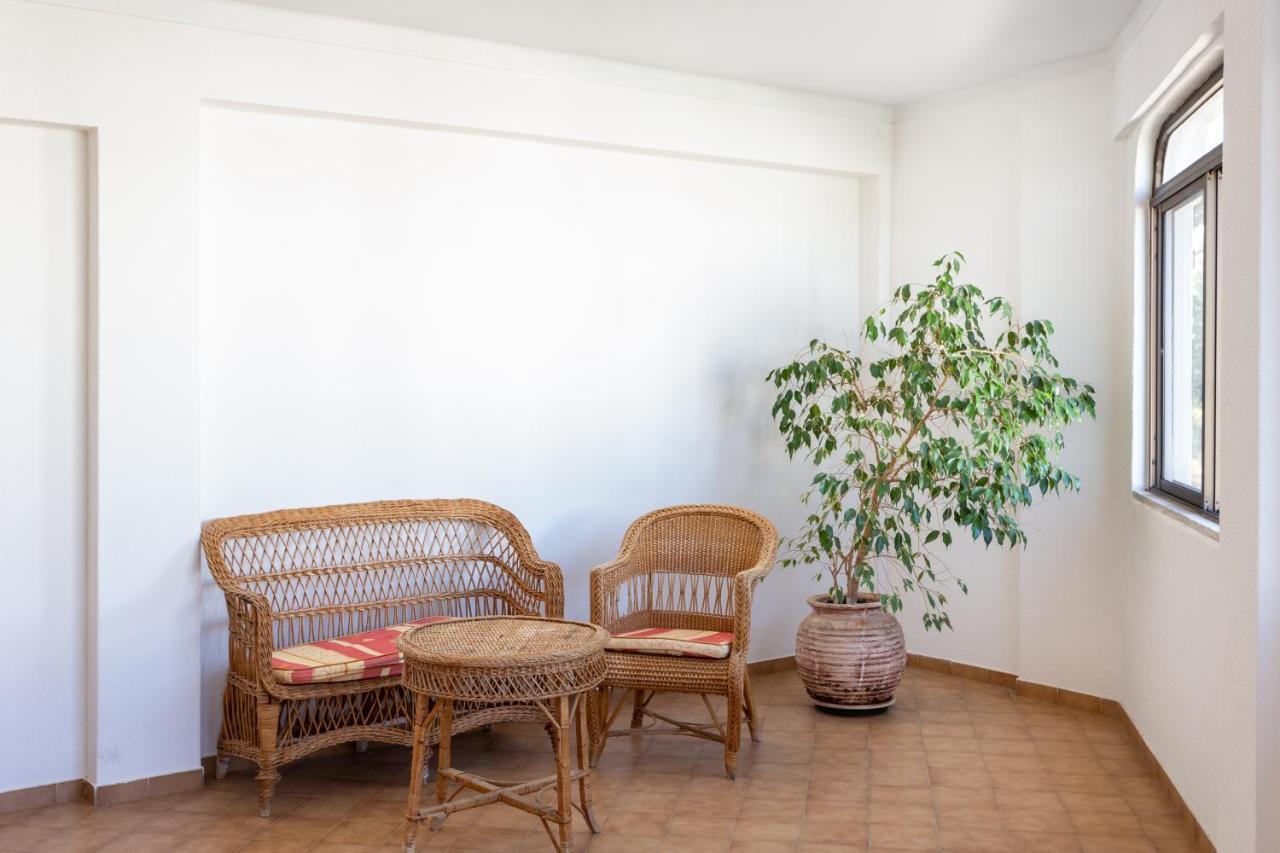 Host Wise - Bright Cozy Flats W Terrace & Pool Apartment Quarteira Exterior photo